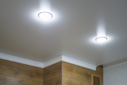 Suspended,Ceiling,With,Halogen,Spots,Lamps,And,Drywall,Construction,In